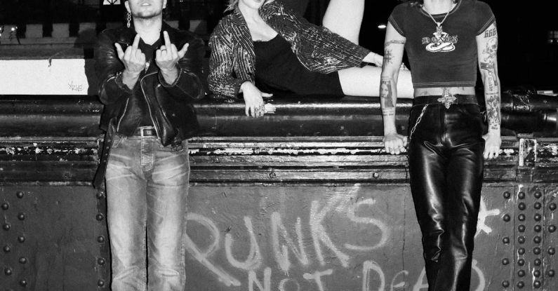 Predictive Models - The Generation band, one night in Camden