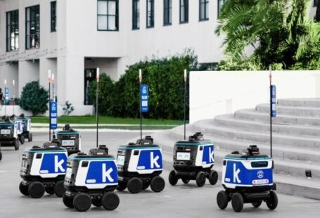 Swarm Robots - Delivery Robots